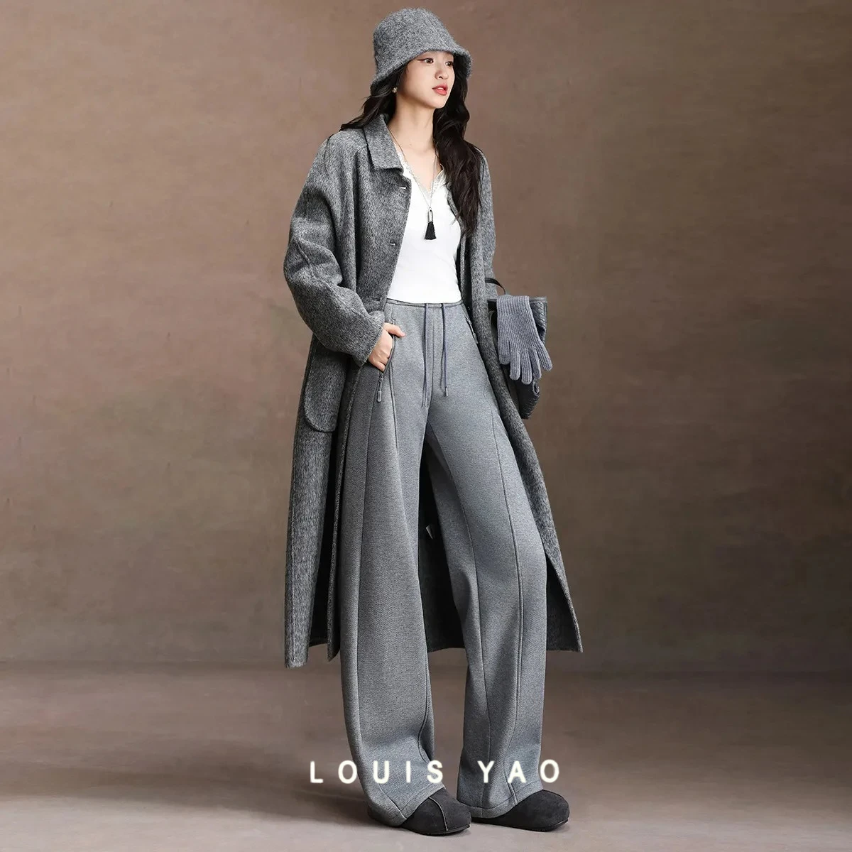 

LOUIS YAO New Thickened Casual Knit Pants 2025 Autumn/Winter Fleece-Lined Drawstring Design Women's Straight Leg Pants