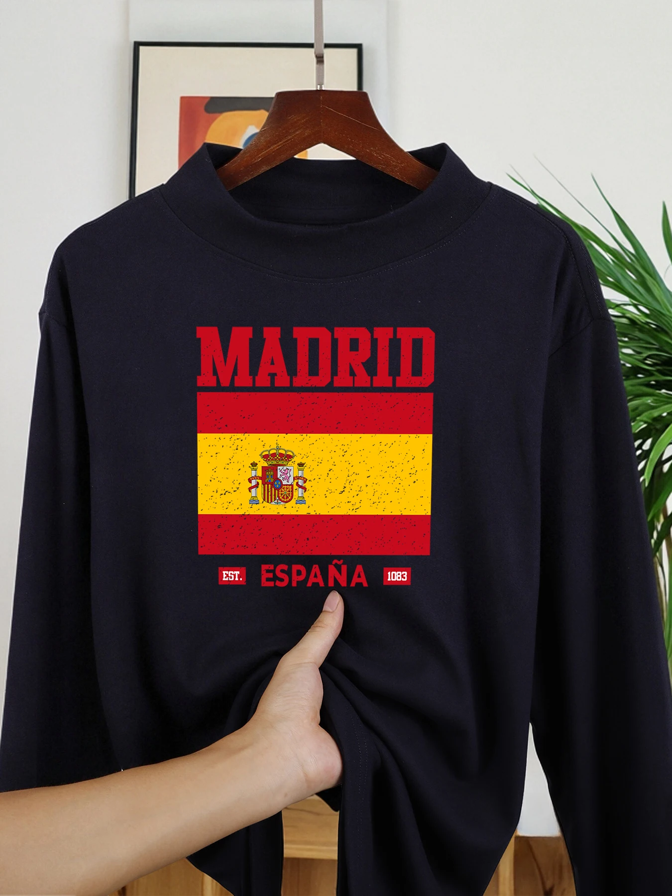 مدريد إسبانا العلم يطبع البلوفرات الذكور الخريف الشارع تي شيرت رجالي مريح كل مباراة الملابس مريحة لينة الرجال طويلة الأكمام