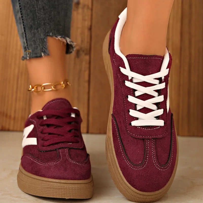 

Женские осенние новые дизайнерские туфли с низким берцем и шнурком, удобная легкая износостойкая вулканизированная обувь для прогулок на открытом воздухе 2025 года