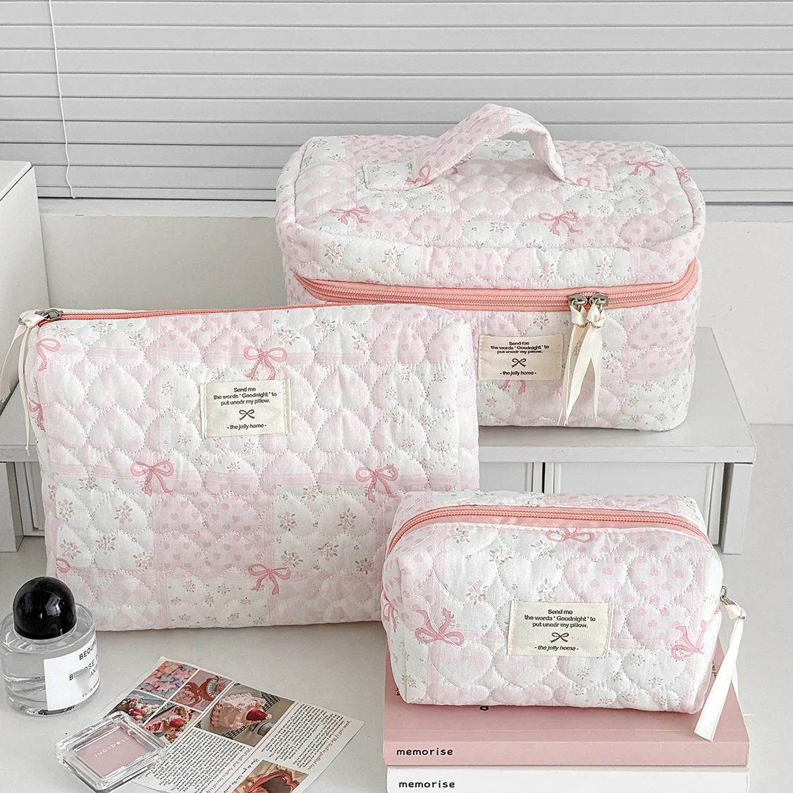 Fashion Heart Pink Floral Women Cosmetic Pouch Tote Portable Toiletry Travel Women's Toiletry Bag Bow Ladies Quilting Brush Bag