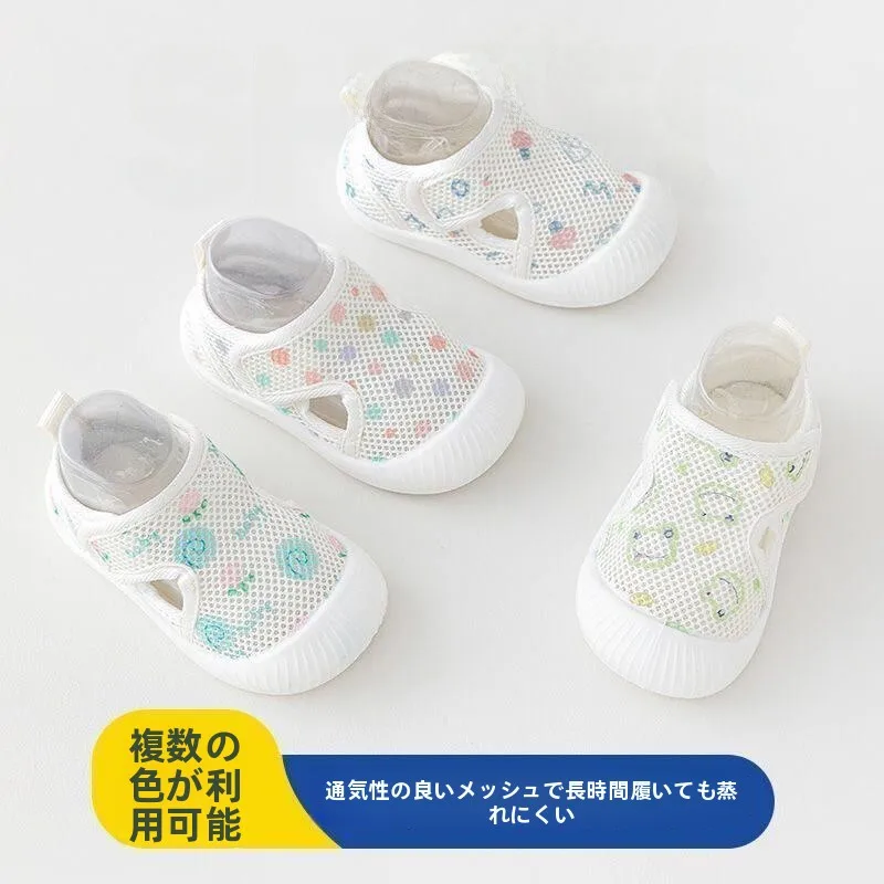 通気性のある柔らかい底のベビーガールズウォーキングシューズ、新しいデザインのメッシュシューズ、乳幼児向けの快適なサマーフットウェア