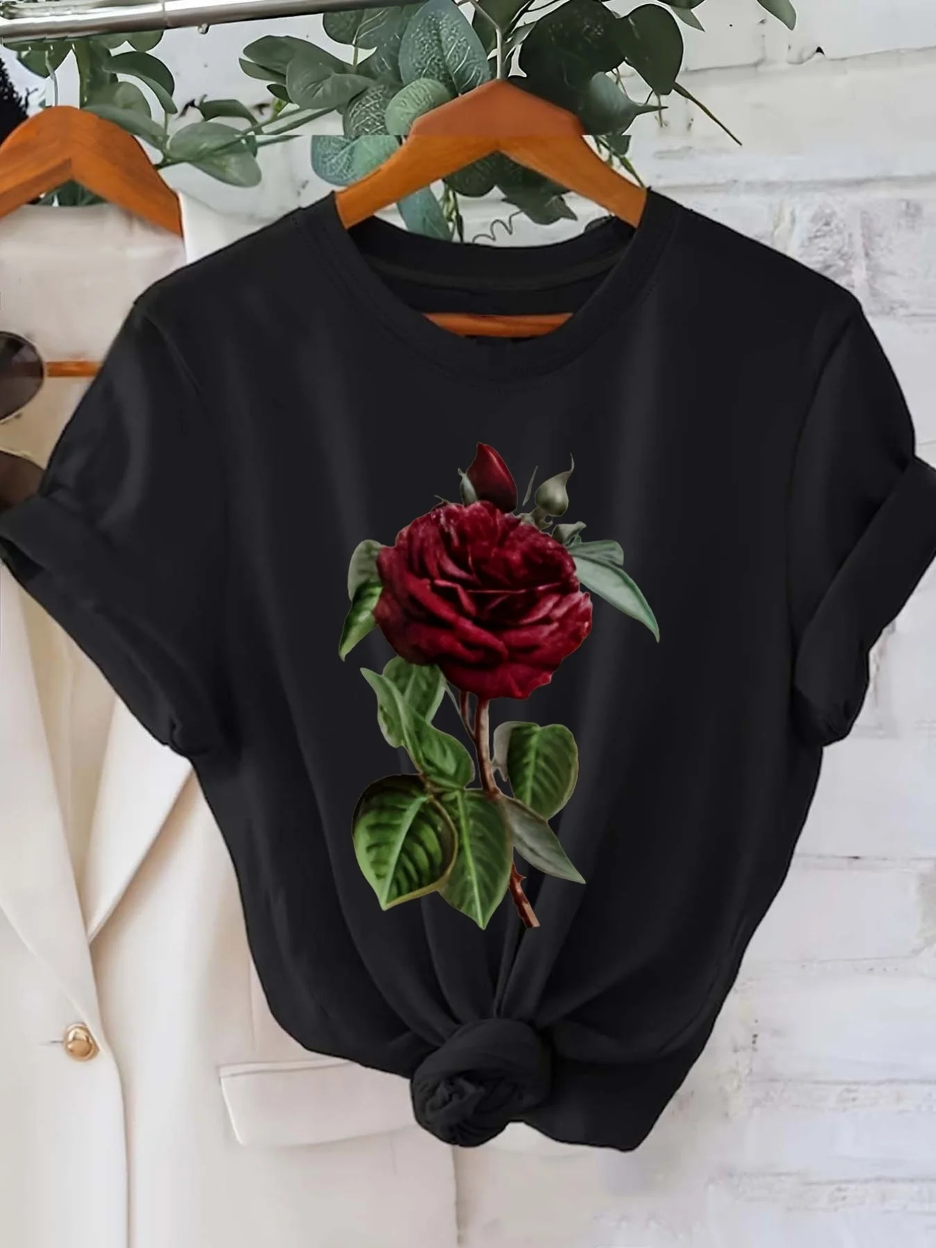 

Женская черная повседневная футболка с коротким рукавом и принтом красной розы, эластичная удобная круглая летняя уличная одежда с короткими рукавами в стиле Харадзюку