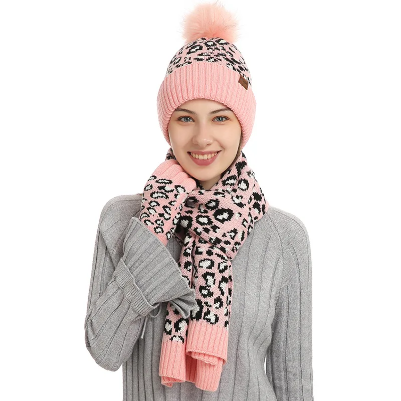 Women\'s Winter Keep Warm Set Fleece Lining Beanie Telefingers Gloves Thicken Scarf Knitted Muffler Hat Leopard Neckerchief