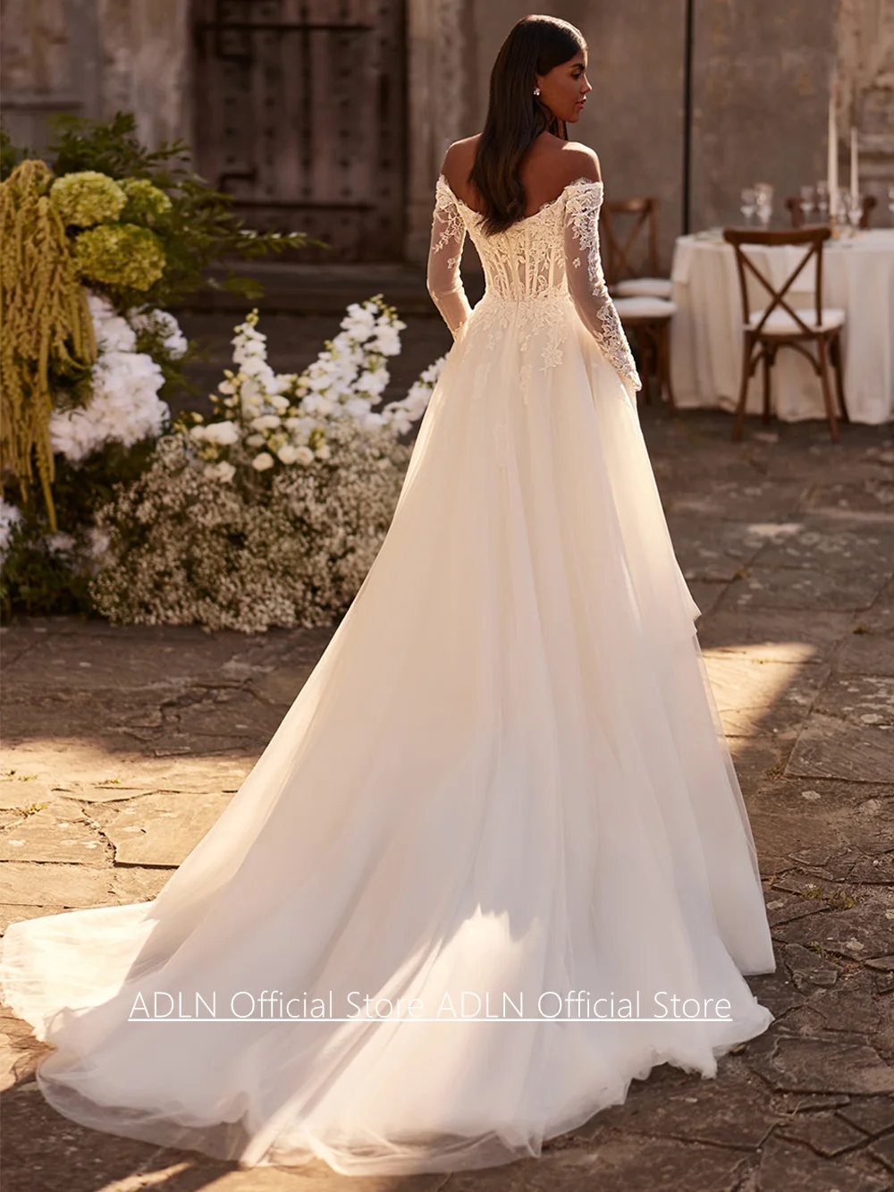 Customized Wedding Dress for Woman Bride Elegant V Neck Long Sleeves Sequined Applique Sweep Train Corset Bridal Gown