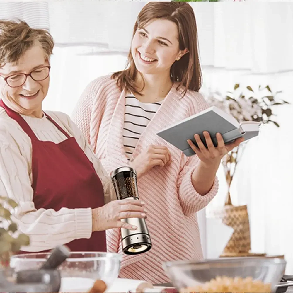 Rechargeable Electric Pepper Grinder Pepper Mill with 5 Adjustable Gears for Kitchen With USB Rechargeable Peppercorns