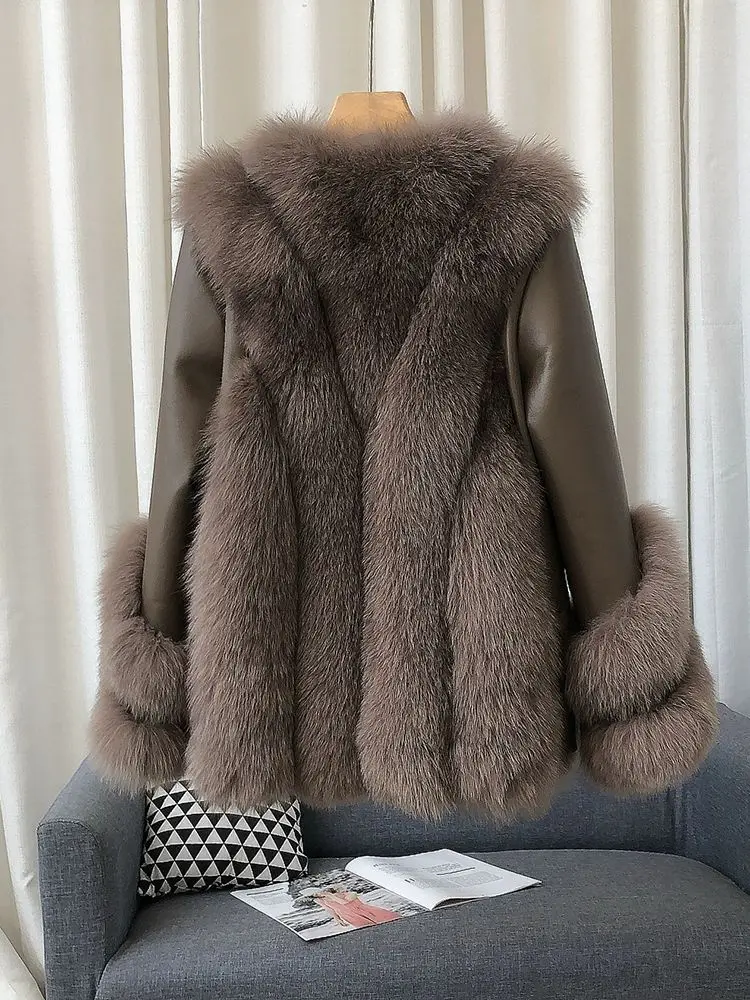 Whole Skin Fox Fur Grass Women's Mid length 2023 New Fur Integrated Sheep Skin White Duck Down Down Coat Winter