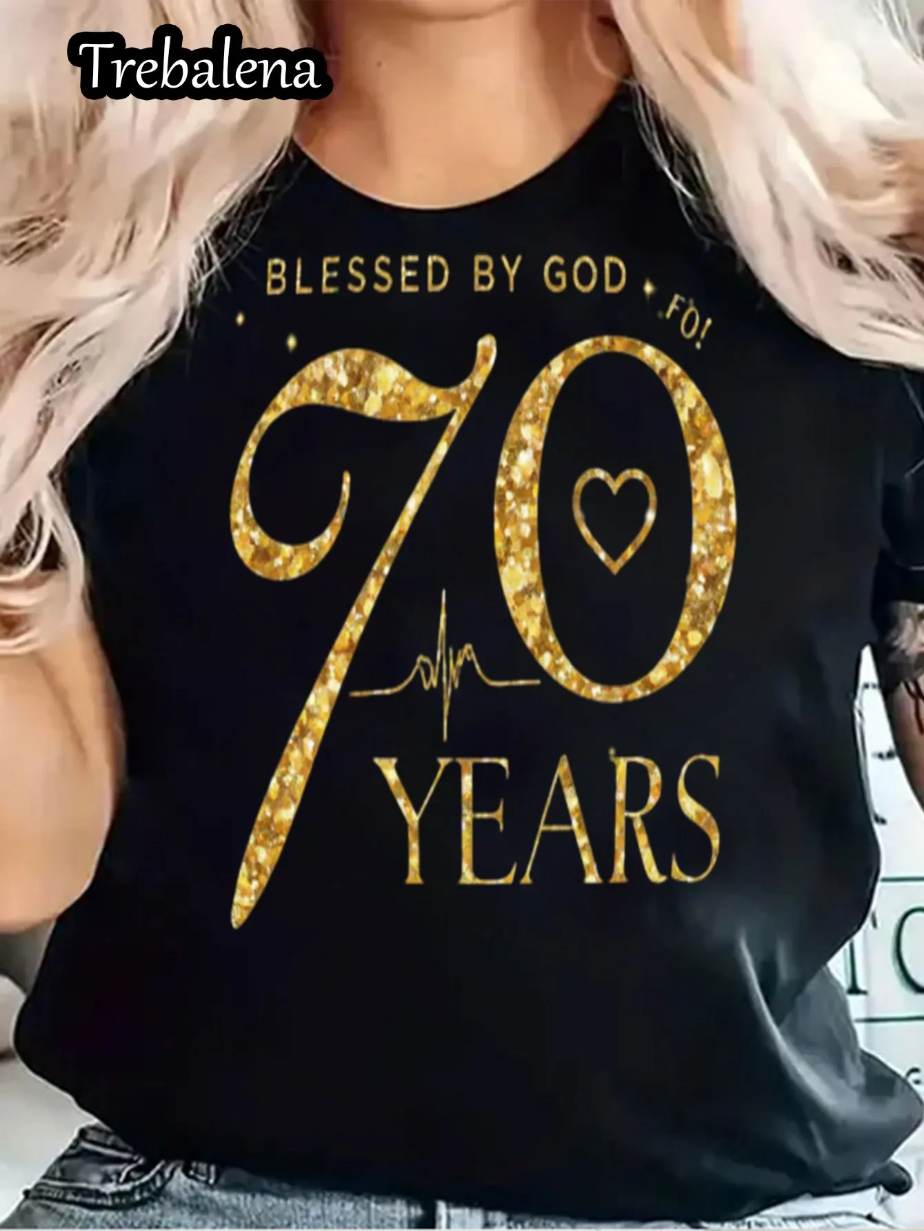 T-shirt girocollo 100% cotone Blessed by God 70 anni T-shirt con stampa glitterata per donna Elegante celebrazione di compleanno Top corto