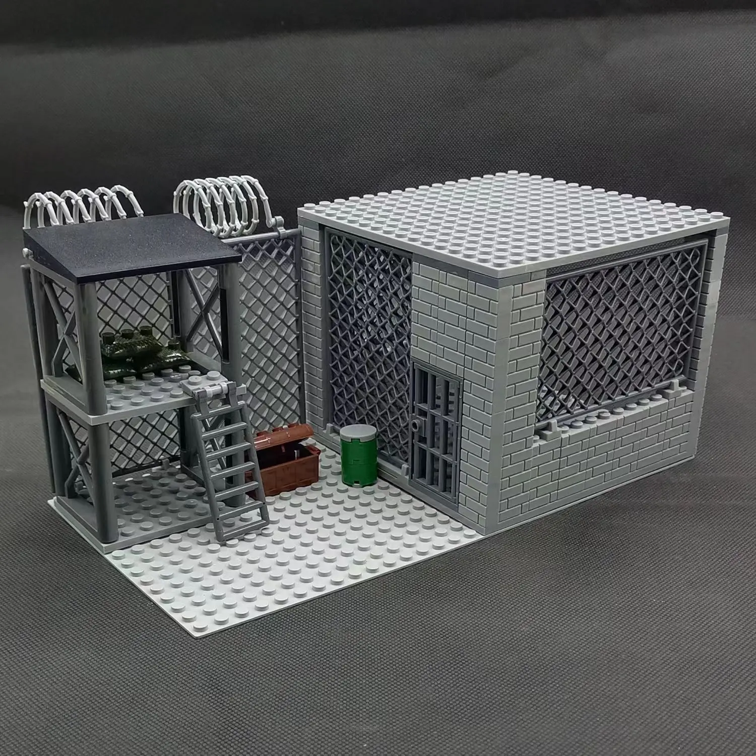 MOC military base prison model Blocks guard tower fence building thief toilet bed bricks toy boy Christmas gifts