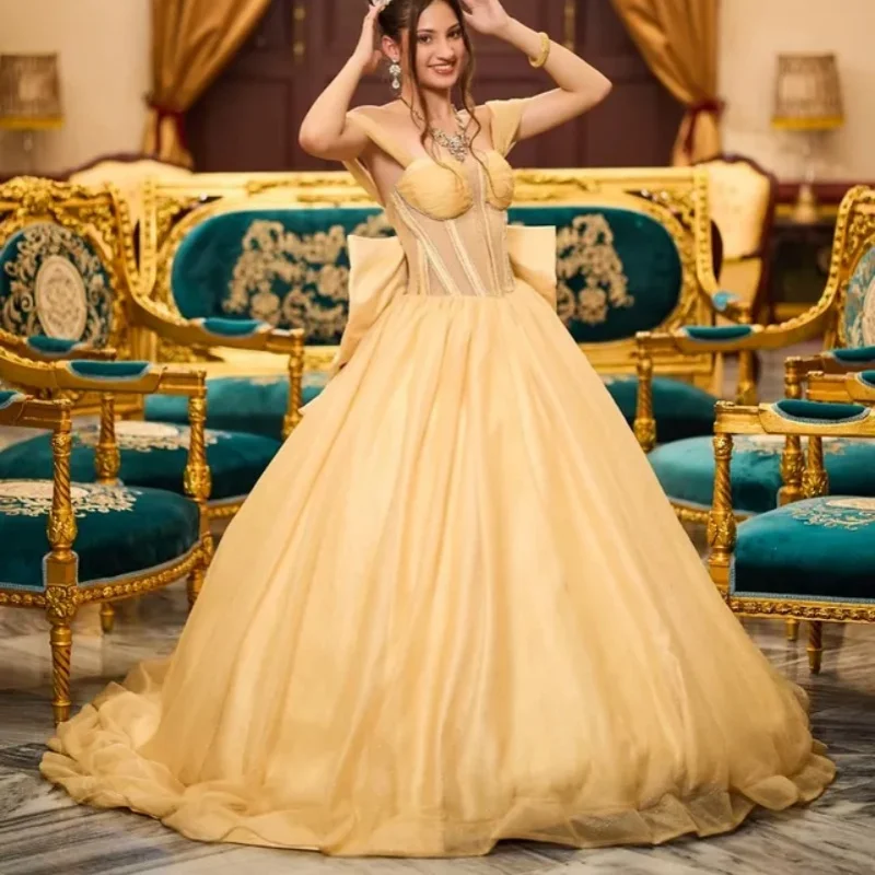 

Золотое платье Quinceanera по индивидуальному заказу с открытыми плечами, хрустальная наклейка, многослойный бант, длинный хвост, Vestido 15, Quinceanera