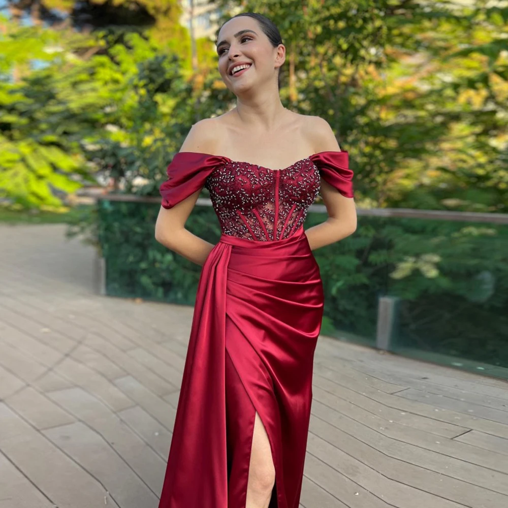 

Luxury Ladies Arabian Evening Dresses Burgundy Off Shoulder Side Slit Satin Formal Celebrity Prom Party Gowns Beach 2024 Vestido