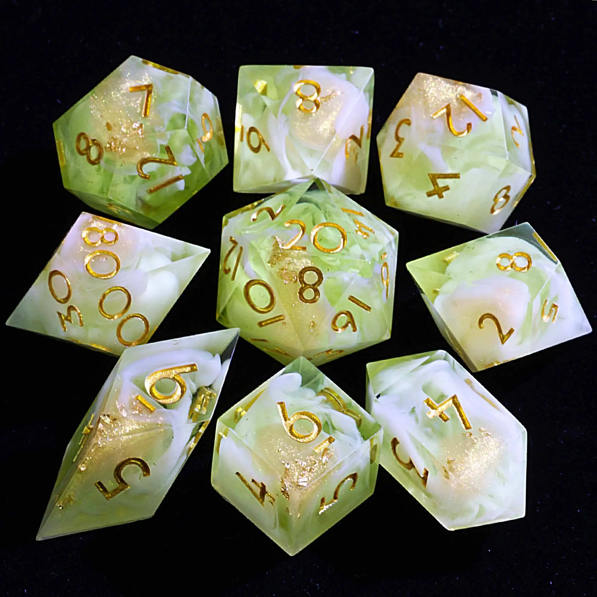 

9. Многогранный набор DD Dice Golden Pastoral