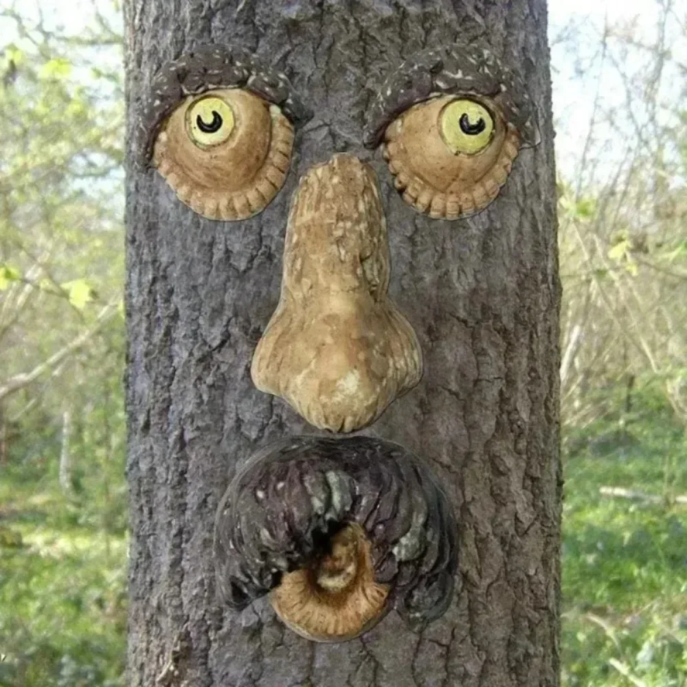 DIY Halloween decorations, bark, grimace, facial features, elderly tree decorations, courtyard art, monster sculptures, outdoor