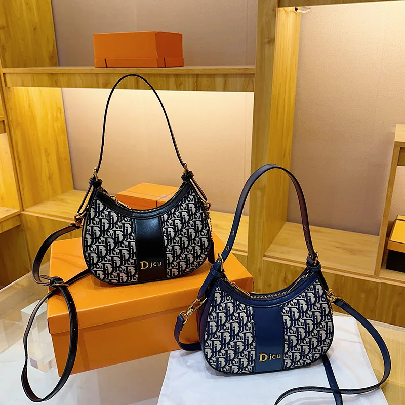 

Vintage One Shoulder Crossbody Bag 2025 New Embroidered Letter Armpit Bag Fashion Versatile Handbag Crescent