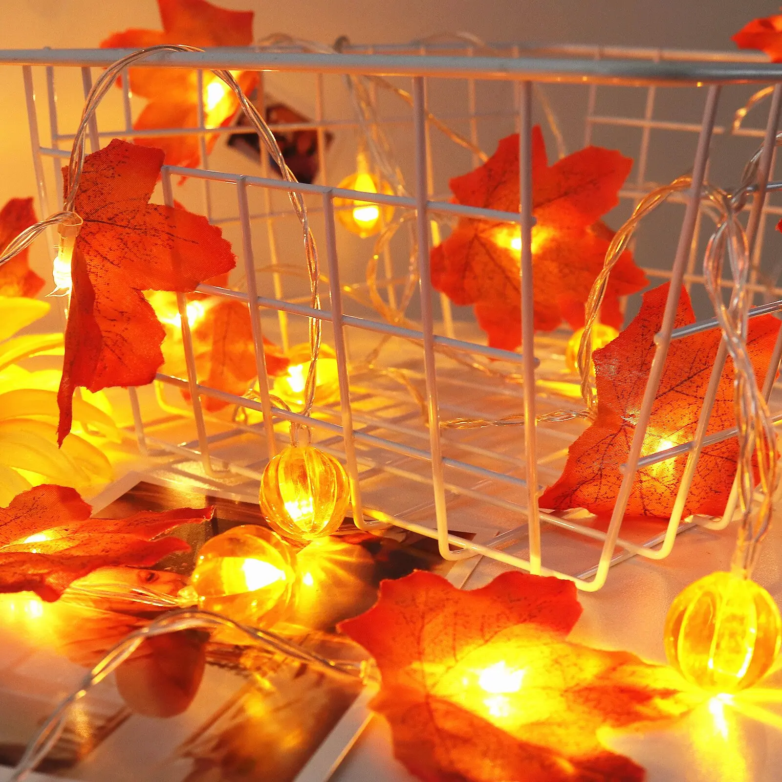 1PC 10/20LEDs Pumpkin Maple Leaves String Lights Battery Powered Fairy Lights Christmas Halloween Party Decorations