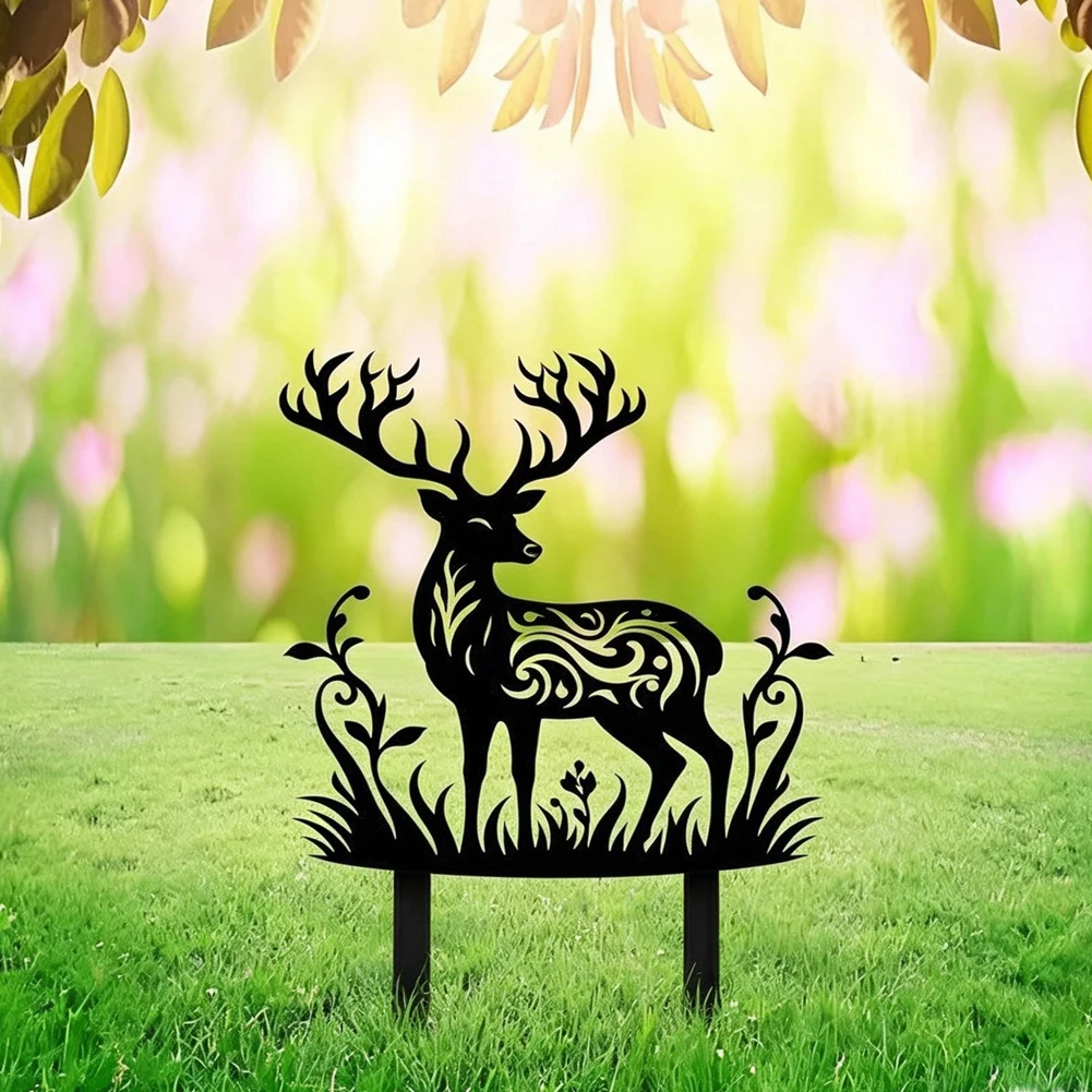 Rustic Metal Deer Shape Stake for Outdoor Garden Patio Porch Lawn Decor Farmhouse Wildlife Theme Landscape Display