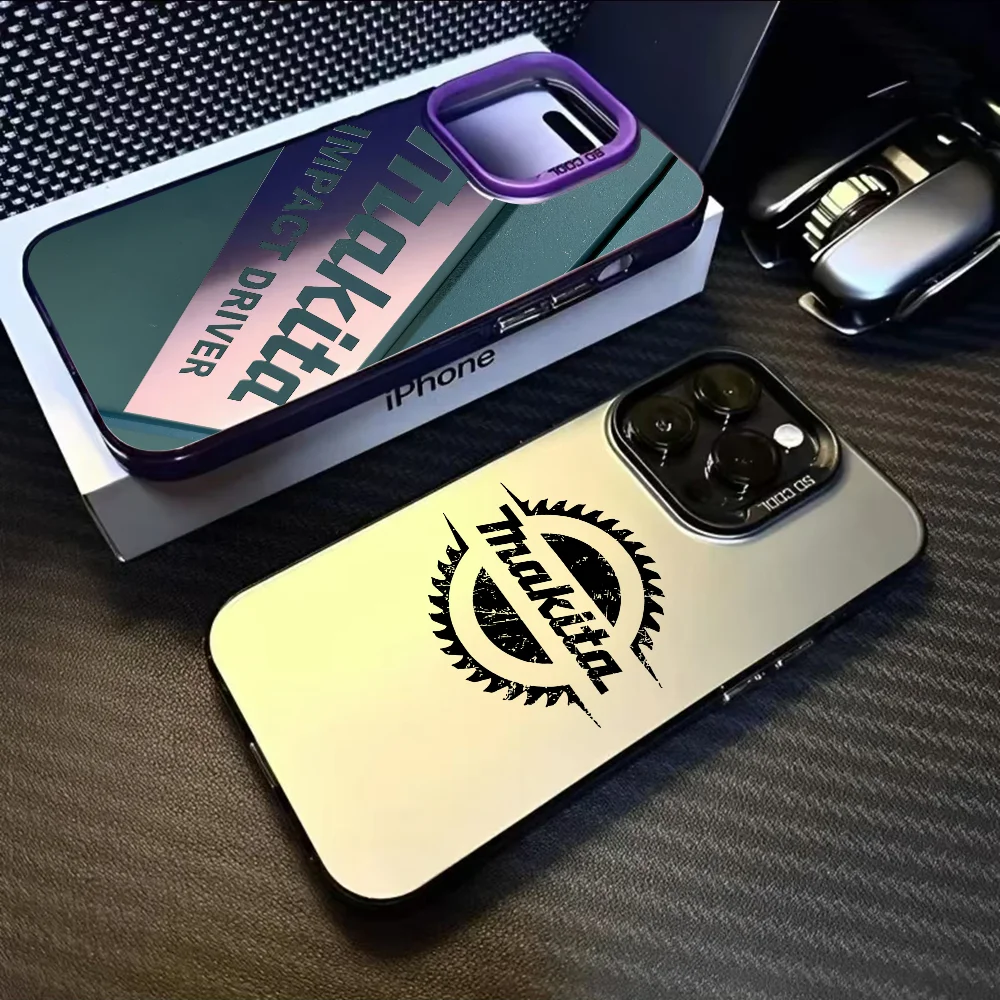 Coole M-Make-Handyhülle für iPhone 16 15 14 13 12 11 Pro Max Schwarz Lila Matt Laser Metallic Aurora Funda