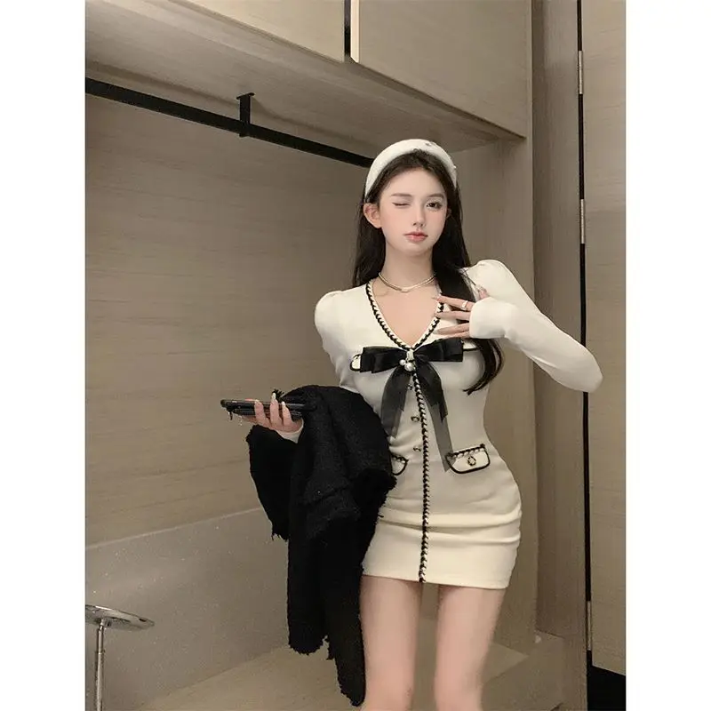 V-neck Long Sleeved Knitted Dress Women's Short Skirt Bow Sexy Temperament