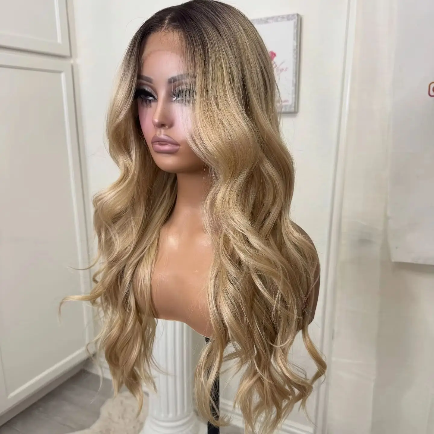 Shadow Roots Ombre Middle Parting Gloden Blonde Synthetic Lace Top Wigs Loose Wave Original Factory Cheap Wigs On Clearance Sale
