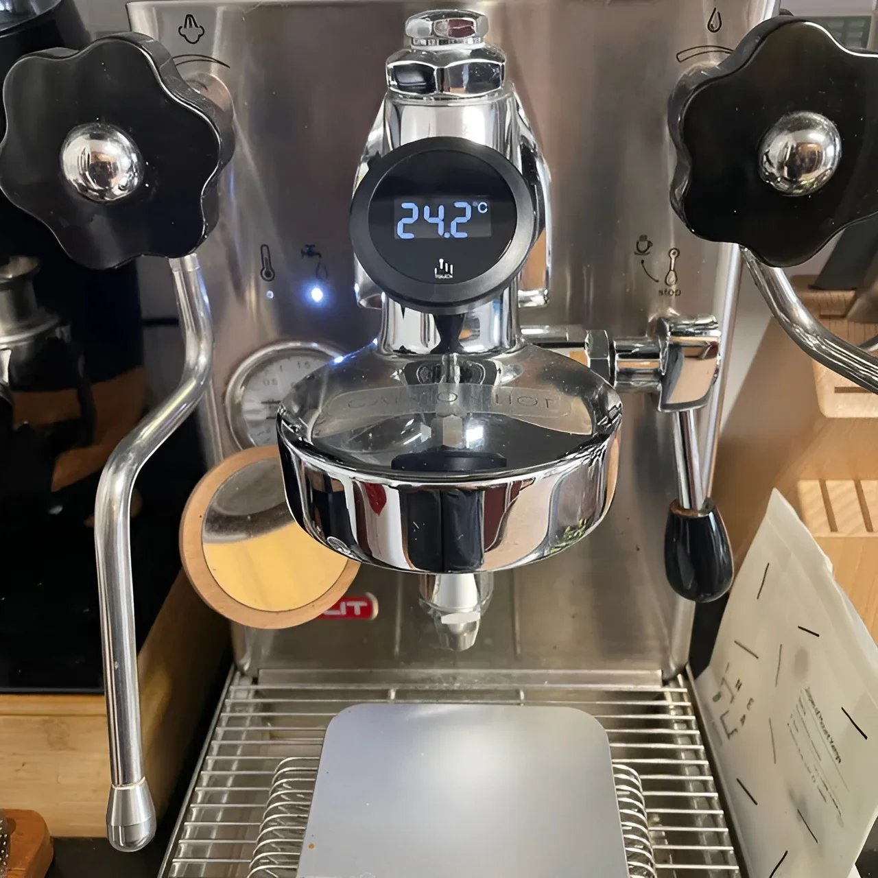 E61グループコーヒーマシン用の温度計、精度モニタリング、タッチバックライト