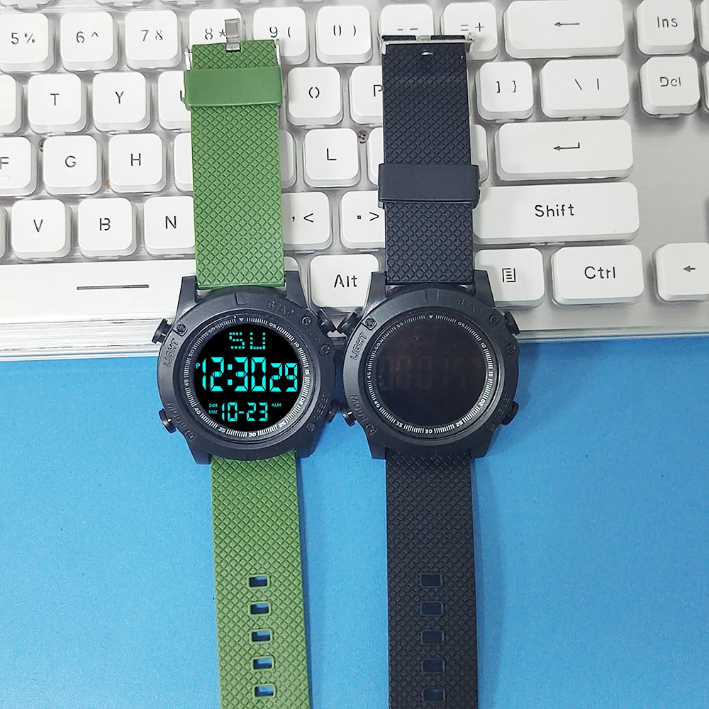 メンズスポーツウォッチセット多機能ミリタリーデジタル時計目覚まし時計発光電子時計子供学生男の子用