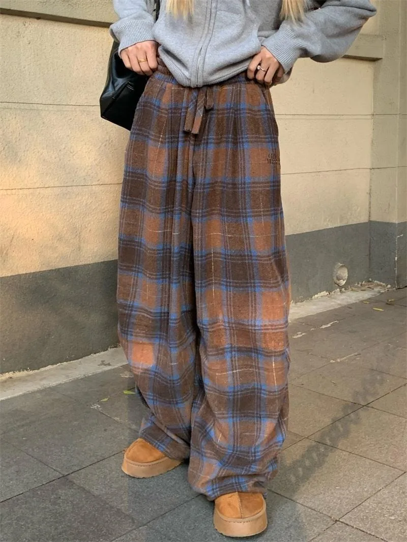 

Fashionable Retro Checkered Pants for Women in Autumn and Winter Lazy and Casual High Waisted Straight Leg Floor Length Pants