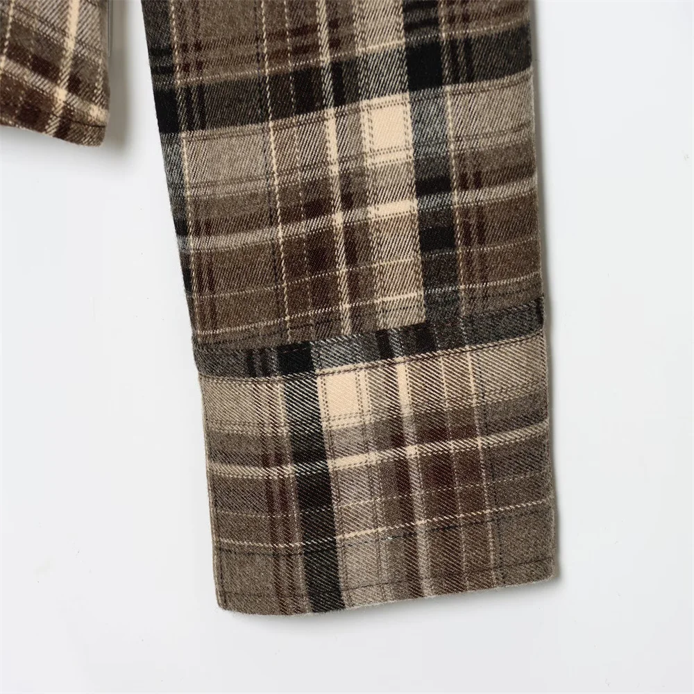 Winter new fashionable and stylish casual slim fit plaid long sleeved shirt for women, cinched waist to show off weight