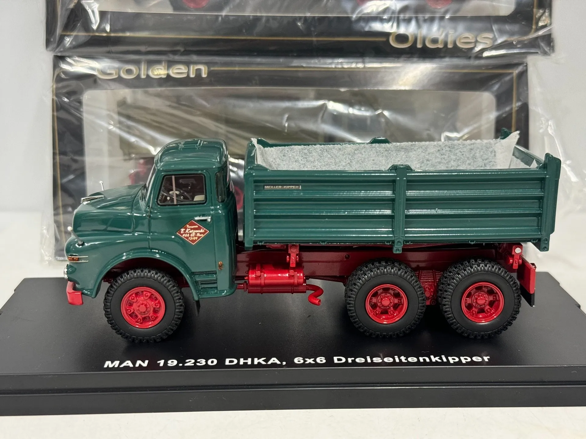 Diecast Golden Oldies 1/50 Scale MAN 19.230 DHKA 6️6 Kipper Resin Car Model Collectible Toy Gift Souvenir Display Ornament