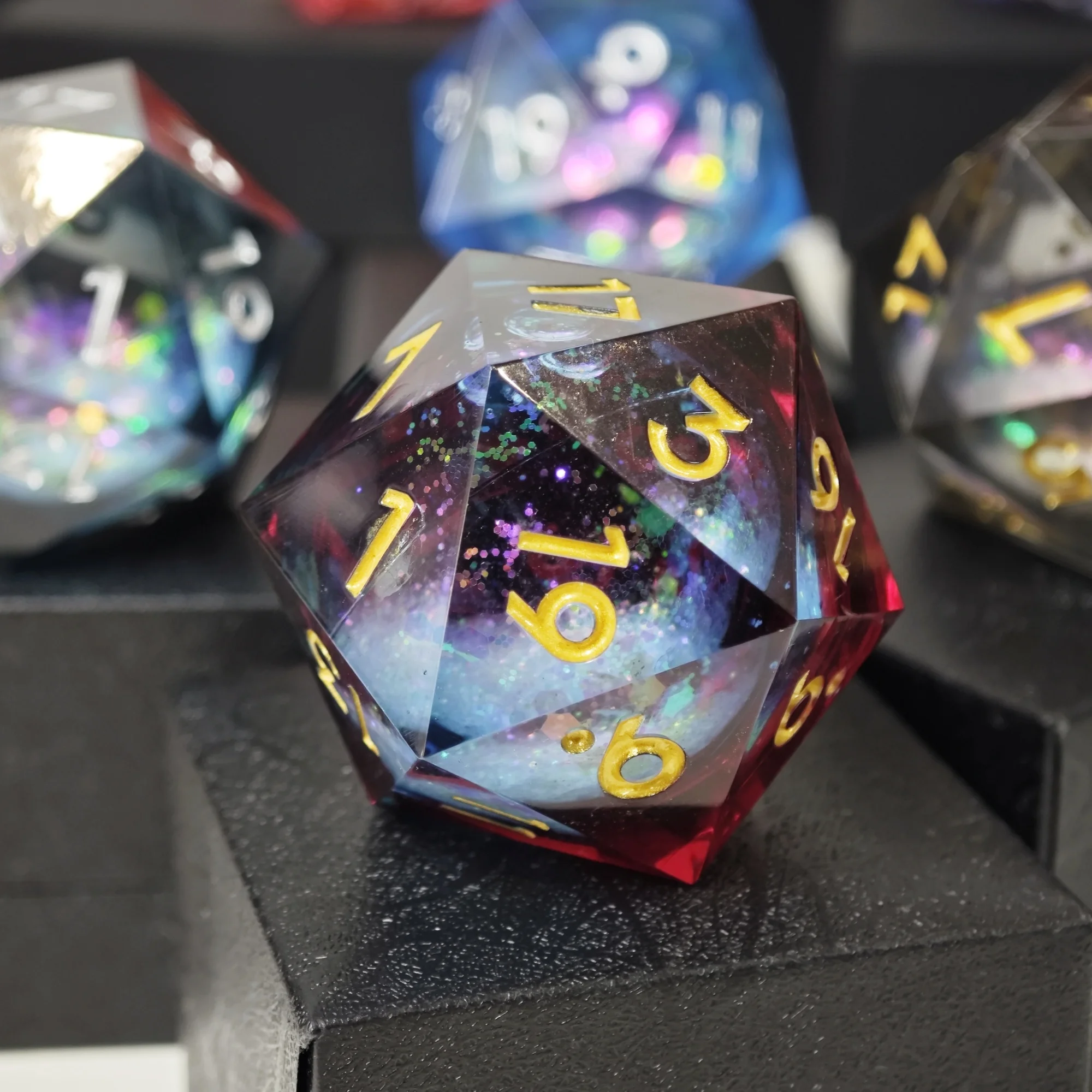 MINI PLANET 35mm D20 Dice Polyhedral Resin Liquid Core Dice TRPG Handmade Big 20 Sided DND D20 Dice Board Game Custom wholesale