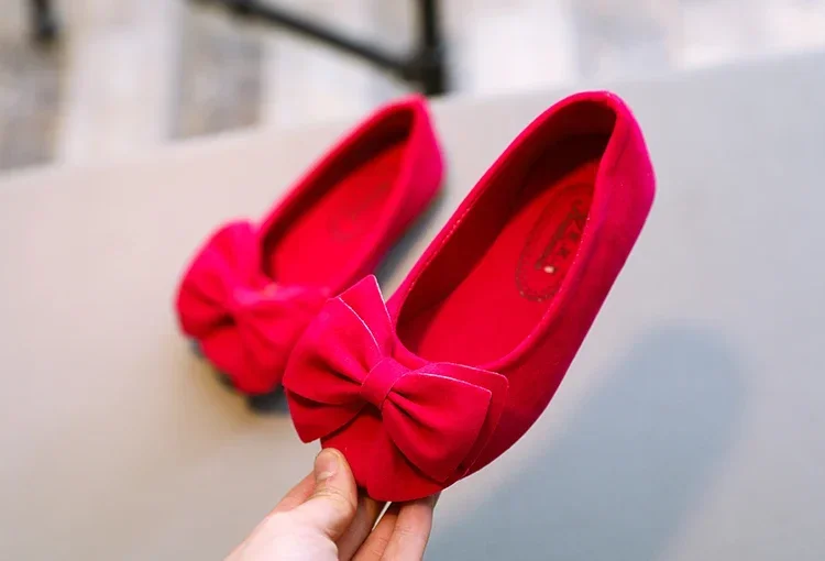 2024 neue Mode Mädchen Schuhe Pu Leder mit großen Fliege Bonbon Farbe Kinder Sandalen Slip-On Kinder Freizeit schuhe 21-36 weich heiß – Detail 16