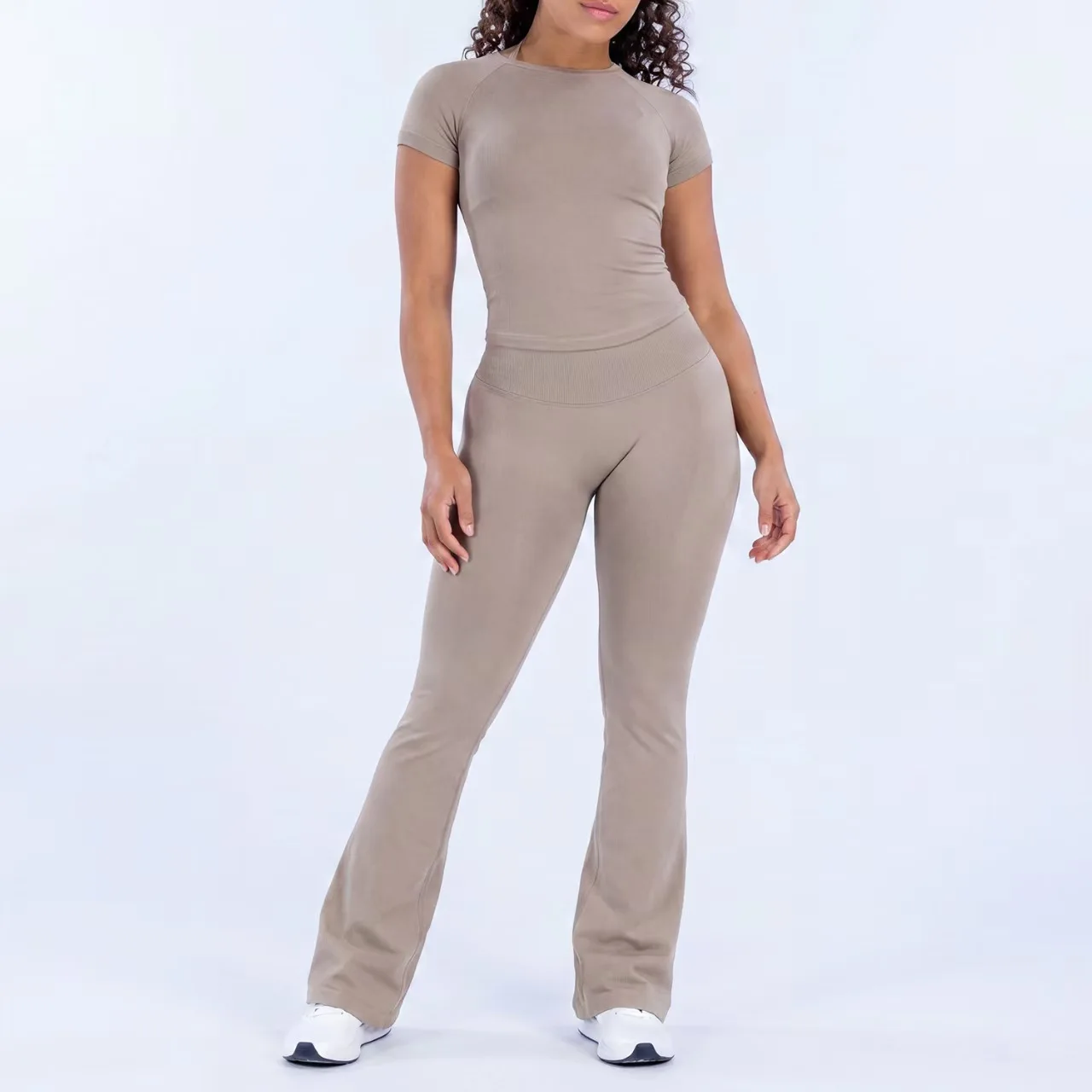 2PSC Seamless Yoga Set Women's DF Breathable Short-sleeved Top Impact Quick-drying Hip Flared Pants Stretch Fitness Sports Tight