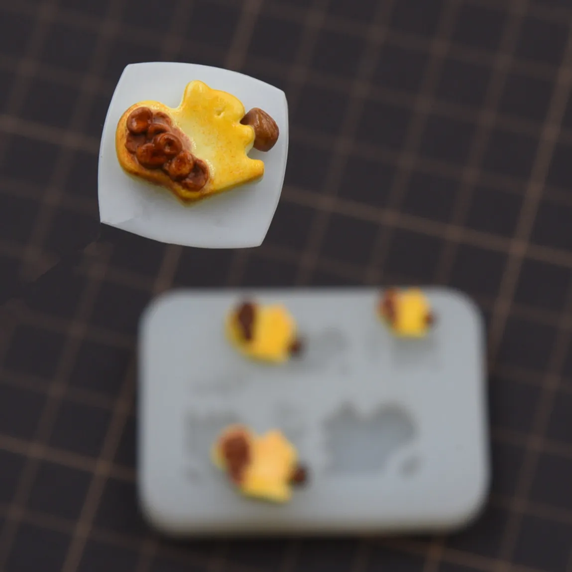 Ceramic Clay Miniature Squirrel Biscuit  DIY Silicone Molds Ultra Light Mini Handcraft Cookies  Fasting DIY tools