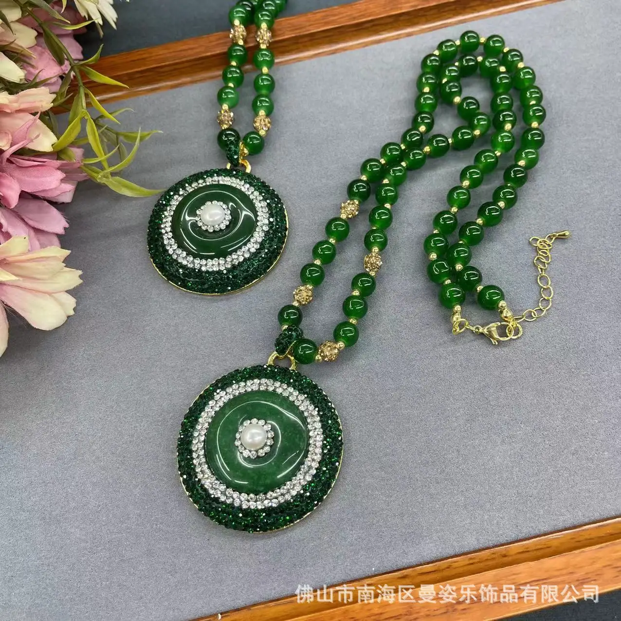 Accesorios DIY: Nueva cadena para suéter con hebilla de seguridad de piedra natural verde seca, joyería original de piedra natural estilo vintage medieval chino.