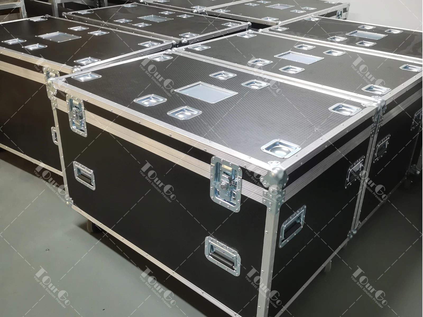 Custom Hex Board Utility Tour Trunk Flight Case with Divider and Tray Kit