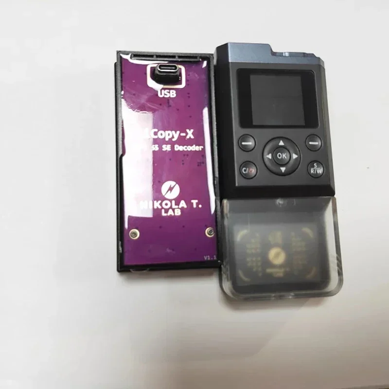 Decodificador iCopy XS e iCS de Nikola T. Lab