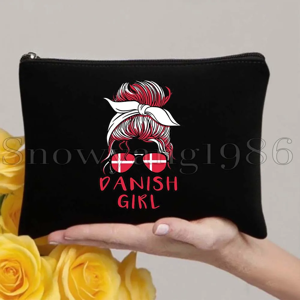 الدنمارك علم الدولة خريطة لطيف الهدايا حقيبة أحمر الشفاه السفر حقيبة مستحضرات تجميل المرأة مدرسة المعلم هدية حقيبة مستحضرات التجميل الحقيبة المحفظة المحمولة #5