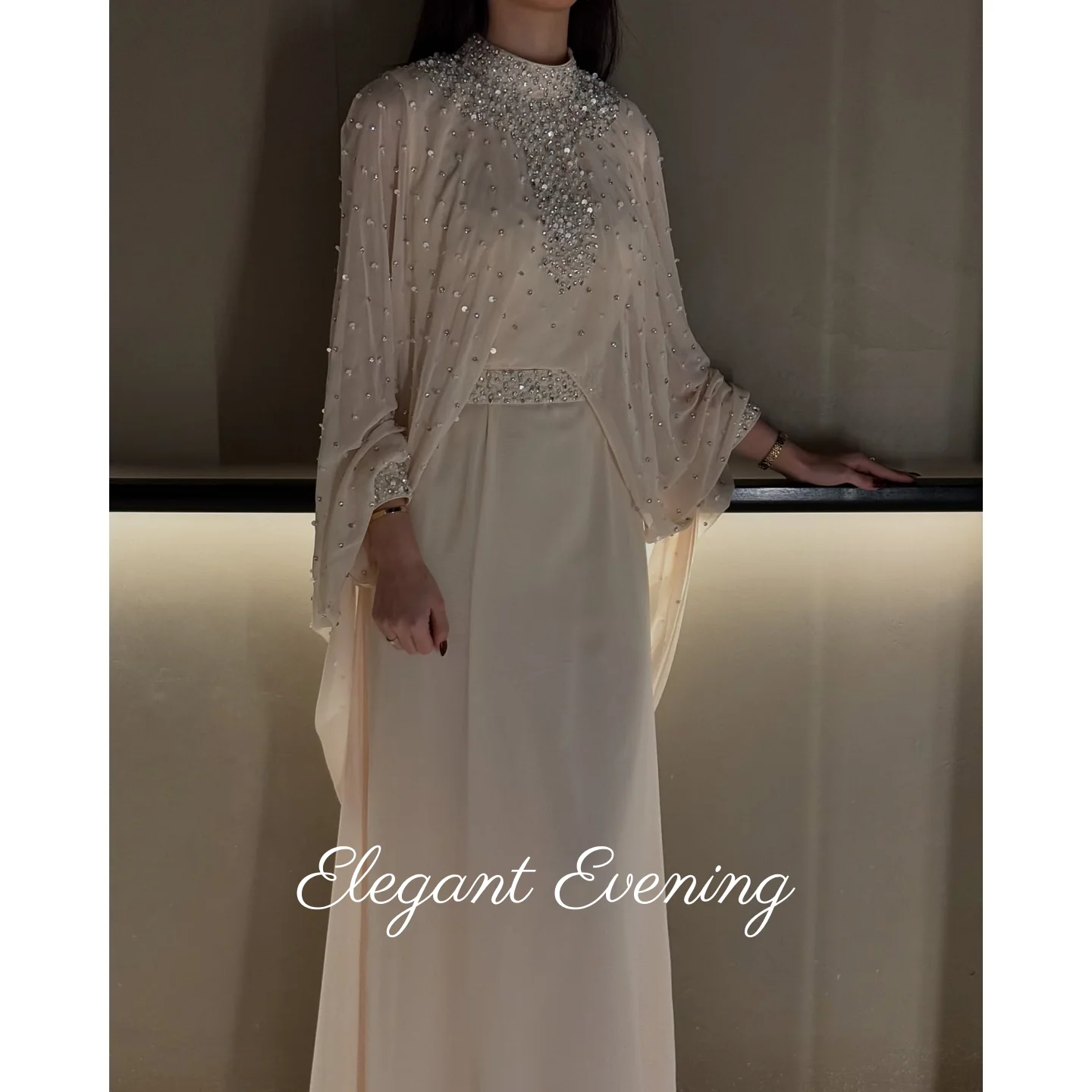 Elegant Long Sleeves Prom Dresses Sequins Beadings Evening Dresses Customized Crystal Formal Women Maid of Honor Dress