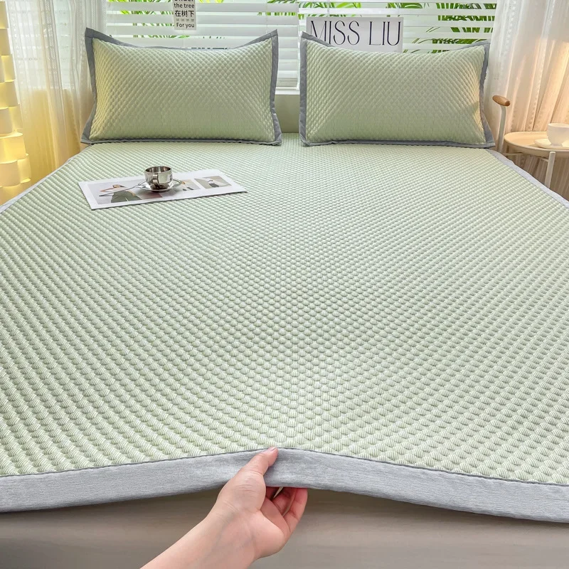 2024 New Minimalist Solid Color Class A Ice Bean Latex Cool Mat With Foldable Bed Sheets For Student Dormitories