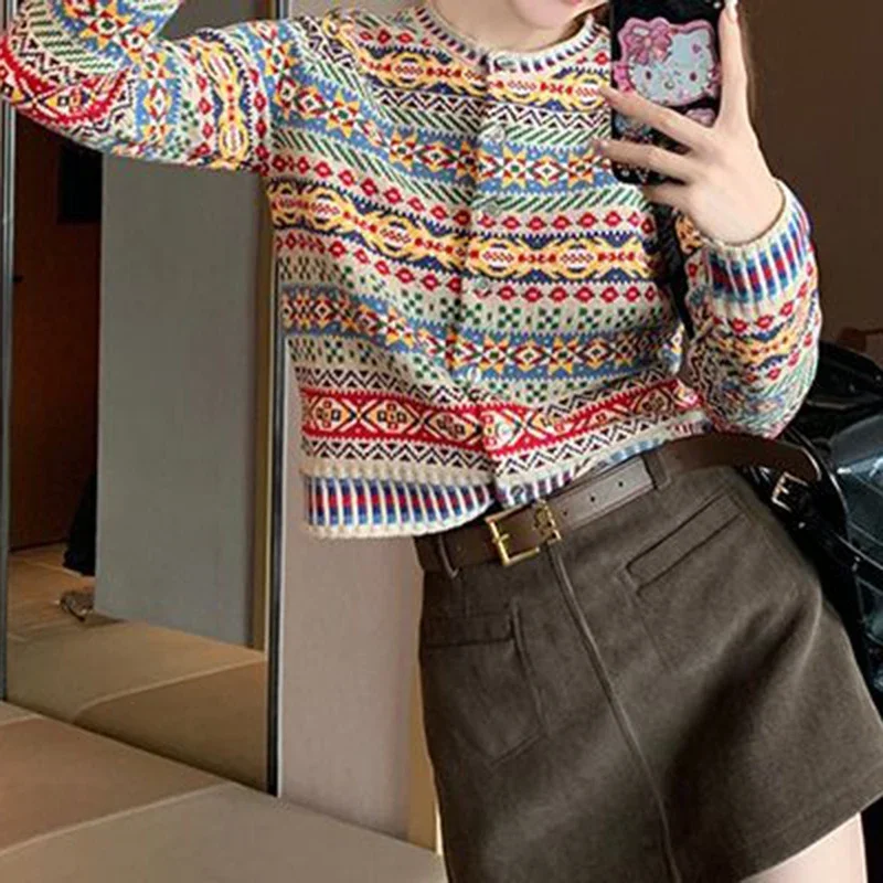 

Colored floral sweater women's new knit cardigan in early autumn and winter of 2024, short knit with casual tops cardigan