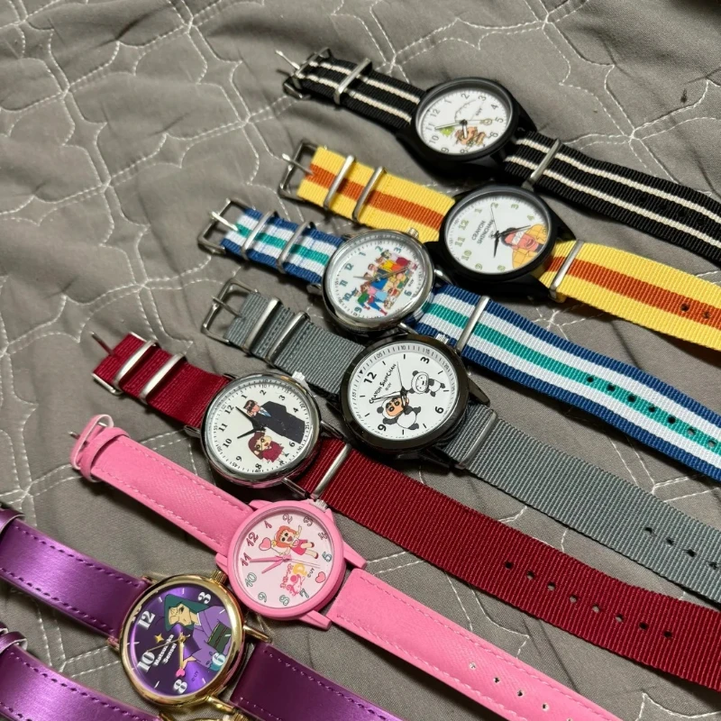 Genuine Crayon Shinchan Adult'S World Watch Blind Box Adult Children'S Wrist Watch Cartoon Kawaii Anime Peripheral Surprise Gift