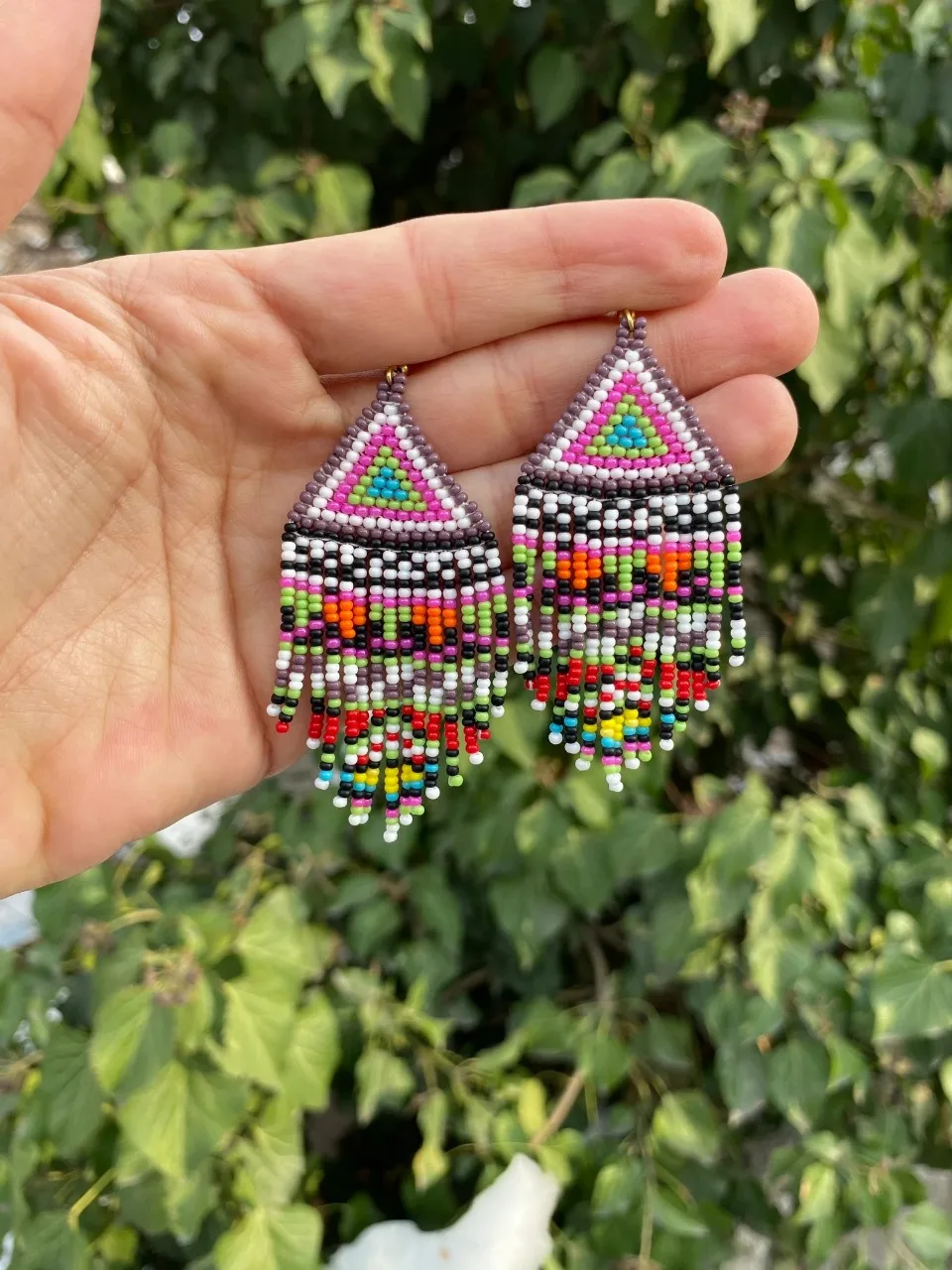 

Серьги из бисера с кисточками в богемном стиле, оригинальный узор, геометрия, ручная работа, сплав, треугольник, нестандартный тренд, простые серьги из рисовых бусин