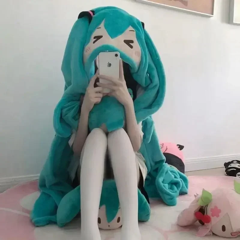 New Hatsune Miku Pajamas Cartoon Coral Velvet Pajamas Summer Winter Plush Women\'s Loungewear Cape Universal Children\'s Gift