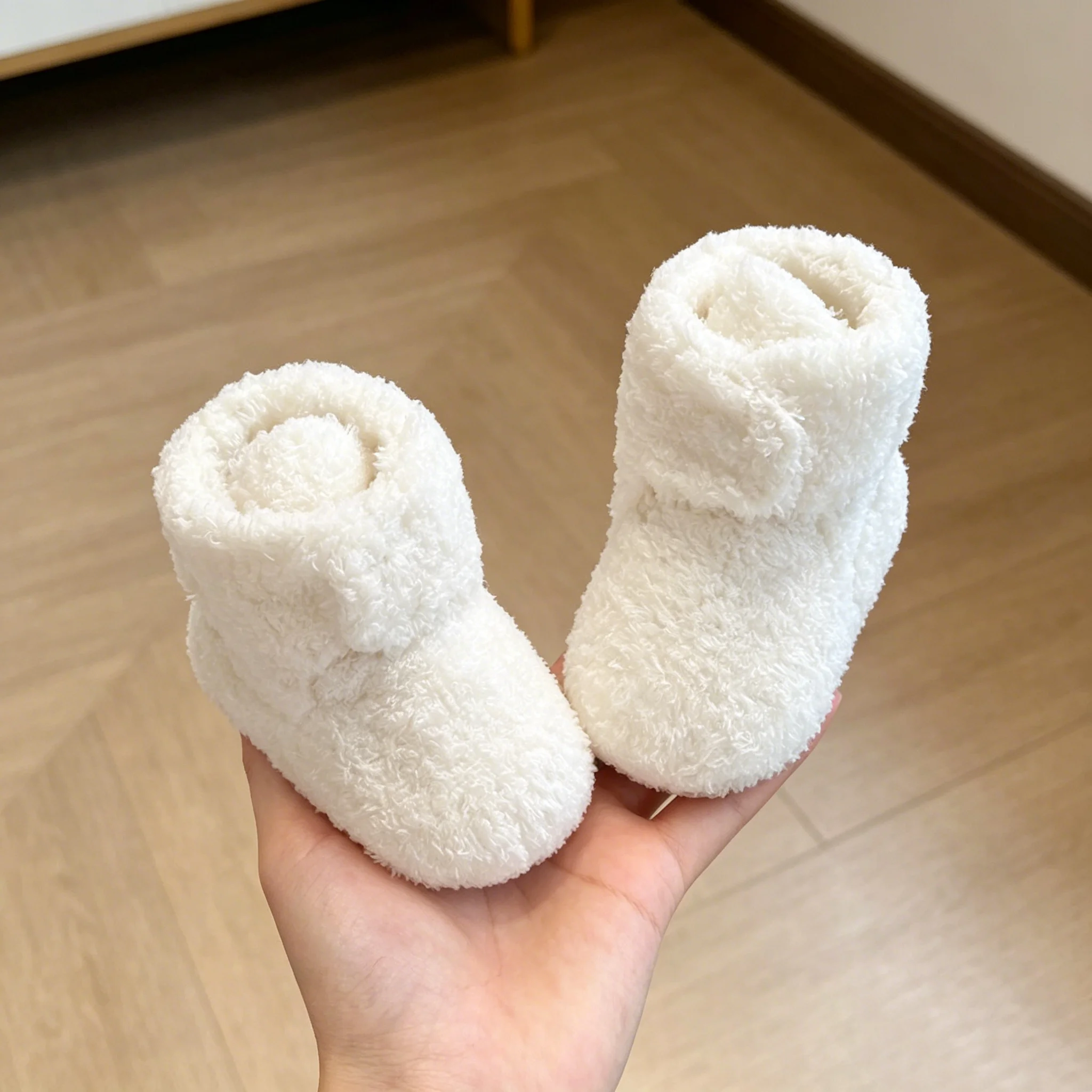 Zapatos de aprendizaje para caminar para bebés, botas de invierno de sherpa suaves, zapatos casuales minimalistas y cálidos para bebés de 0 a 1 año