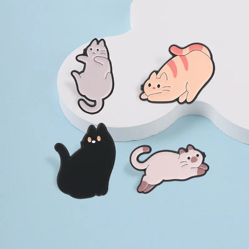 Niedliche Kawaii Cartoon-Katzen-Emaille-Abzeichen, lustige Posen, Anstecknadel, Kpop-Tierliebhaber, ästhetische Metallbrosche für Freunde – Detail 6