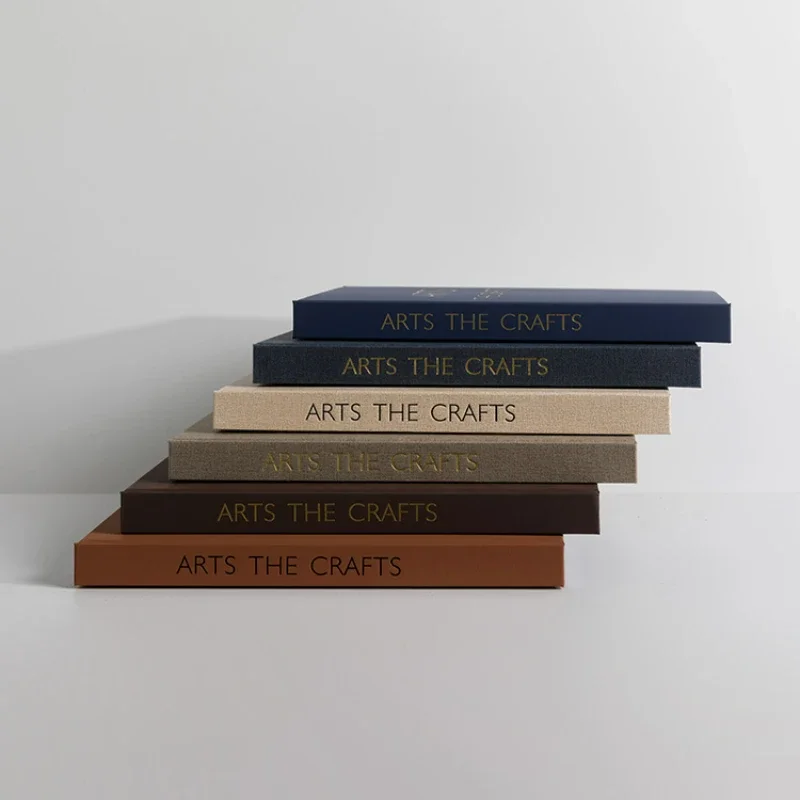 التصوير خلفية البرنز كلمة القماش نمط الدعائم كتاب وهمية الديكور الشمال الحديثة بسيطة غرفة المعيشة نموذج الحلي