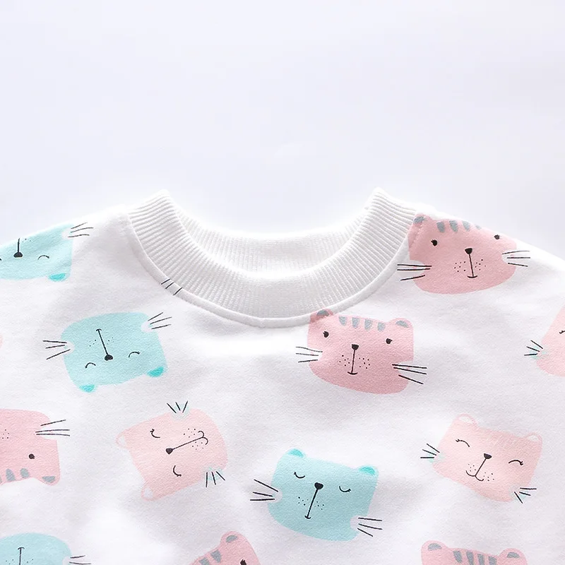 Vestiti per neonate Set Autunno Vestiti per ragazze 1-5 anni Bambini Cartoon Cat T-shirt Pantaloni 2 pezzi / set Tute casual per bambini all'aperto