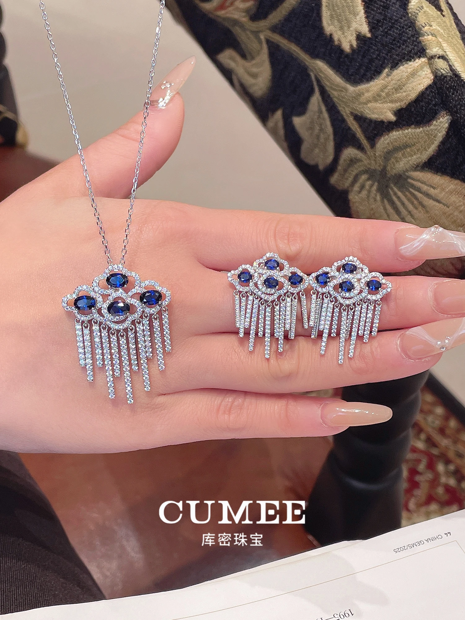 

Tassel & Auspicious Cloud Design Set Exquisite Vintage Lab-Cultured Sapphire Jewelry 925 Gold Plated Silver