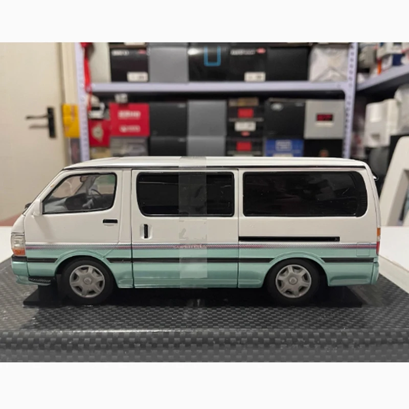 1:24 DISM HIACE Van 100 سلسلة سبيكة سيارة نموذج 18 سنتيمتر طول لعبة حلية جمع هدية