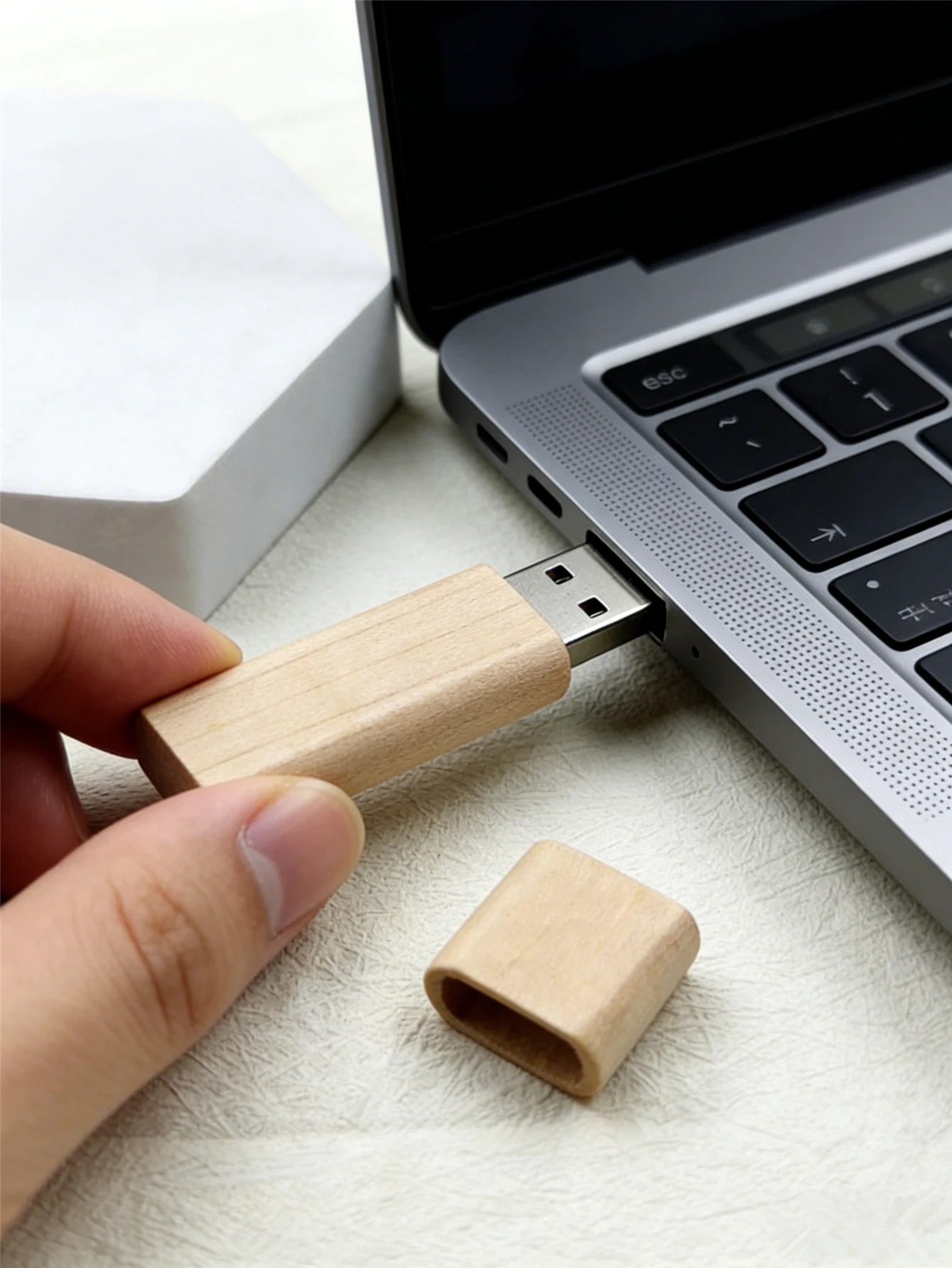 

Pendrive Wood production Usb Flash Drive Oval Usb Stick 32GB Mini Creative Pen Drive Memory U Stick 8gb Flash Disk for Gift