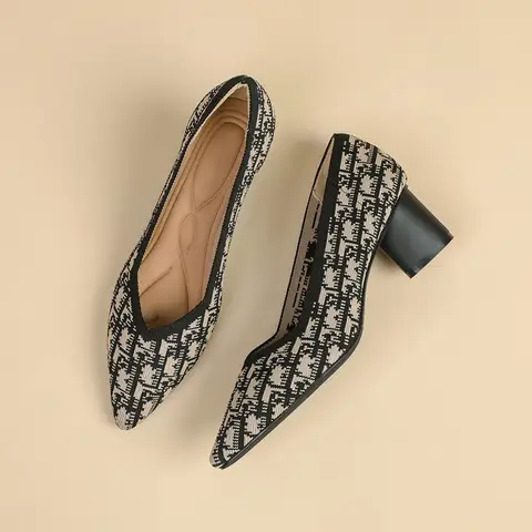 Scarpe eleganti da donna Temperamento lavorato a maglia Punta a punta Tacco alto 5 cm Scarpe da donna Décolleté di grandi dimensioni Scarpe primaverili da donna