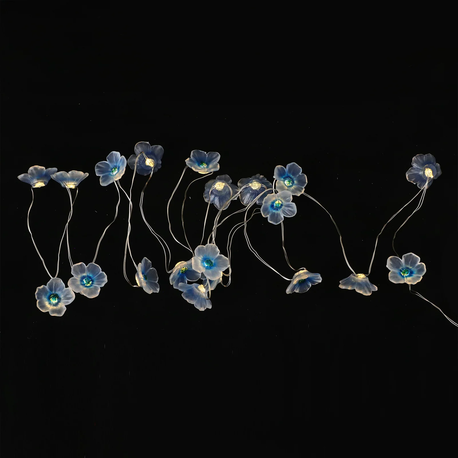 

1Set LED Powered Flower String Blossom Design Decor for Courtyard Lawn Indoor Outdoor Party Ambient Lighting